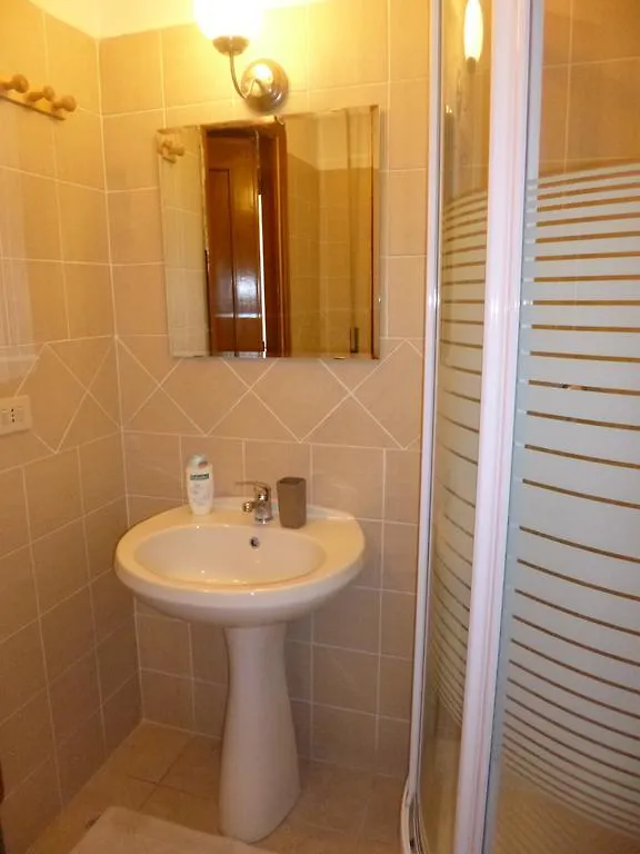 Gianicolo Residenza Carini Villa Róma Nyaraló