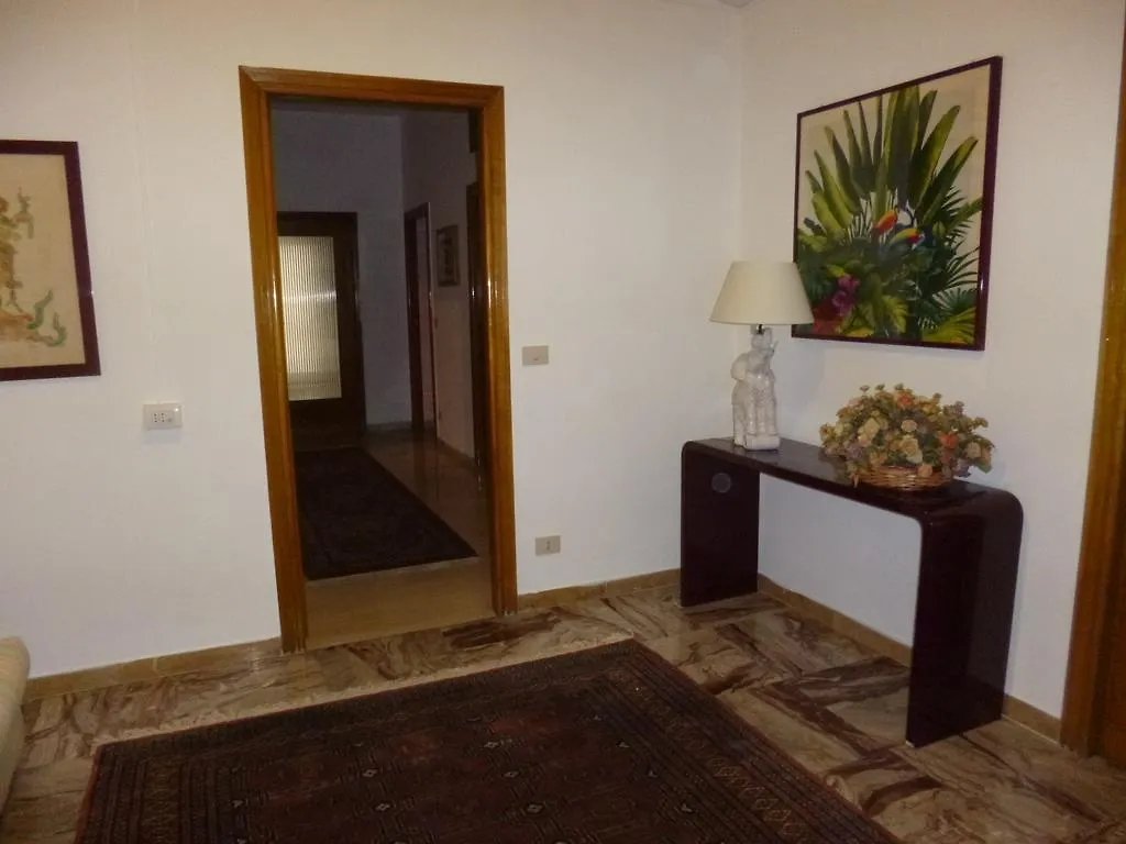 Gianicolo Residenza Carini Villa Róma Nyaraló